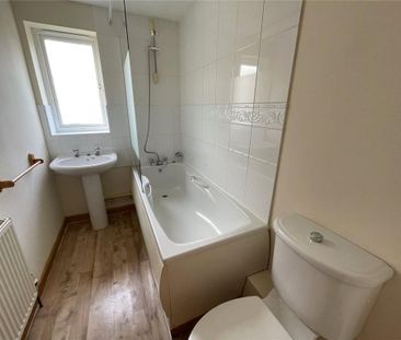 2 bedroom semi-detached house to rent - Photo 6