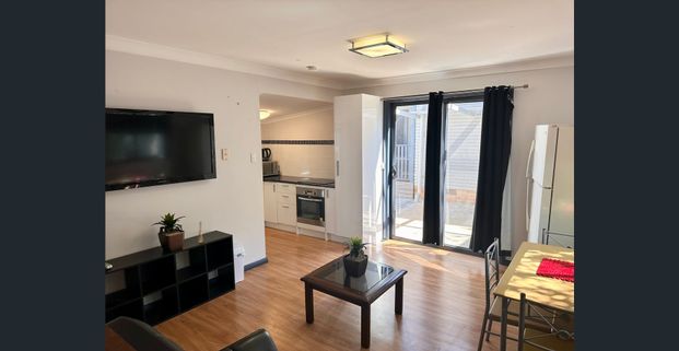 131 Piper St East Tamworth NSW 2340 - Photo 1