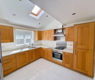 3 bedroom detached house to rent - Photo 5