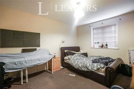 2 bedroom apartment to rent Hadfield Close, Manchester, M14 - Photo 3
