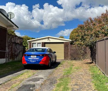 Location Location! - Photo 2