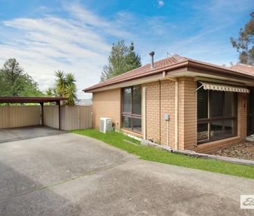 Three Bedroom Family Home - Photo 6