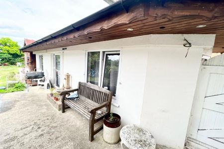 Studio to rent - Photo 5