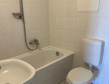 Seltene 3-Raum-Wohnung mit großer Küche und Aussicht! - Photo 1