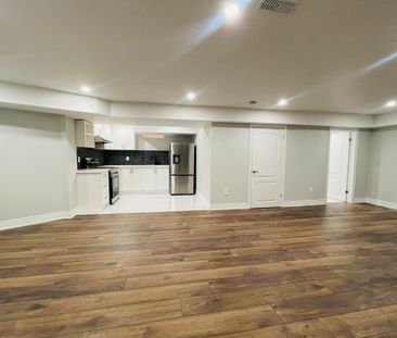 For Lease - 137 Bothwell Crescent Unit# Basment, Newmarket, Ontario - Photo 3