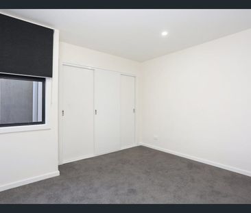 Stylish, Secure & Superbly Located in the Heart of Preston - Photo 2