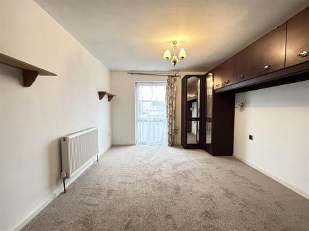 3 Bedroom House To Let - Photo 3