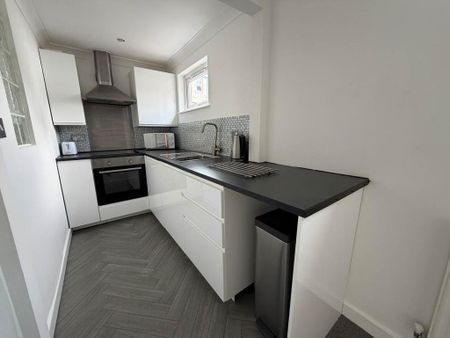 2 bedroom house to rent - Photo 3