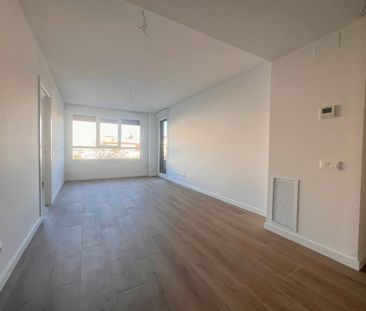 Piso de alquiler en Avinguda de la Llosa, Port - Horta de Santa María - Photo 3