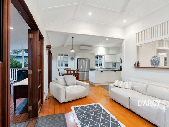 93 AMARINA AV - Photo 1