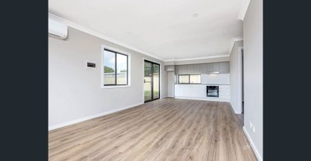 Modern & Convenient 2-Bedroom flat - Photo 4