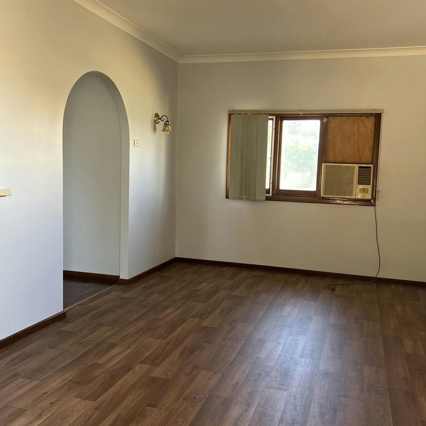 GORGEOUS HOME - Photo 1