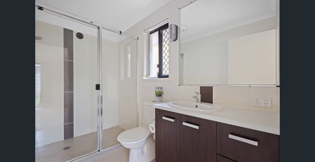 Comfortable Family Living - Photo 1