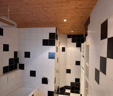 Cortébert, beautiful 2.5 room apartment on the ground floor - Photo 3