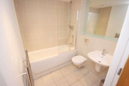 City Road East, Manchester, M15 - Photo 5