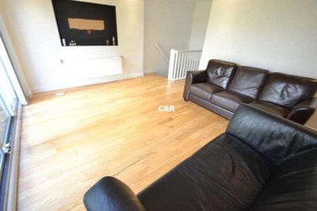 Sadler Court, Hulme, Manchester, M15 - Photo 3