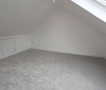 4 bedroom chalet to rent - Photo 2