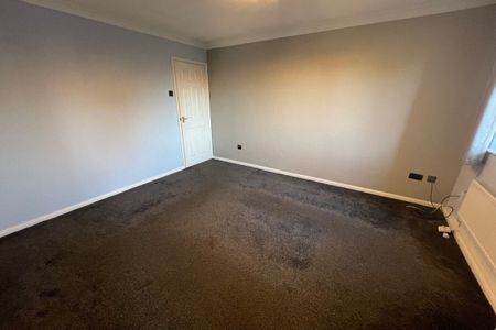 Clover Gardens - Photo 2