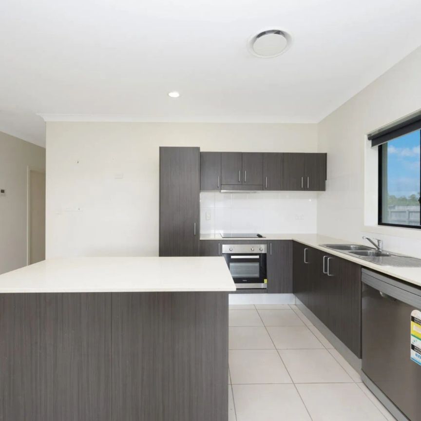 82 Bonnett Road, Mount Low. - Photo 1