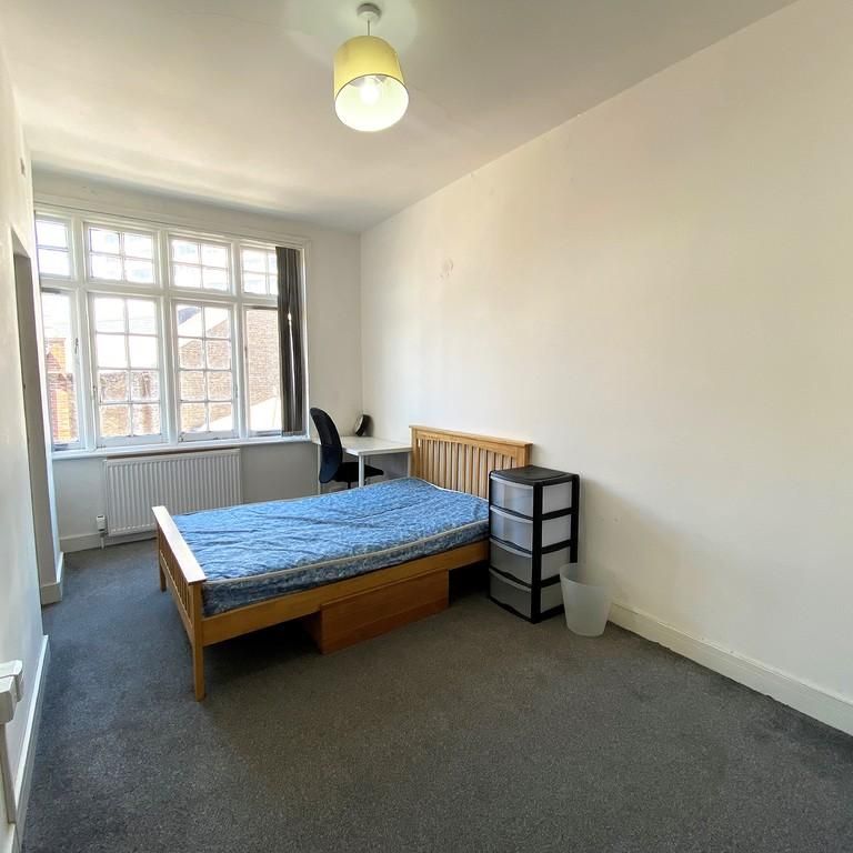 1 bedroom property to rent - Photo 1