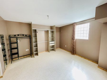 Location Appartement 2 pièces 54m² CHATELLERAULT 86100 - Photo 4