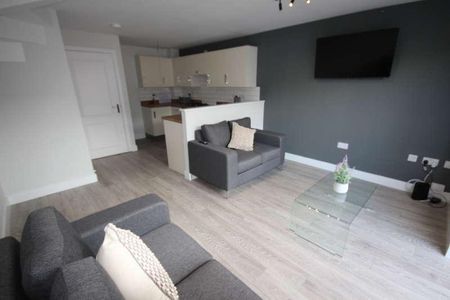 Shobnall Street (room), Staffordshire, Burton Upon Trent, DE14 - Photo 2