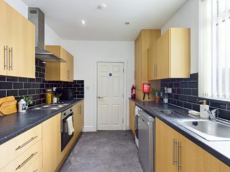 5 bedroom house to rent - Photo 4