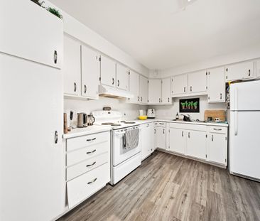 For Lease - 2483 Industrial Street Unit# 7, Burlington, Ontario - Photo 6