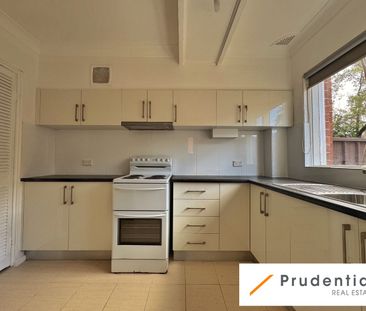 Low-Maintenance Townhouse - Photo 4