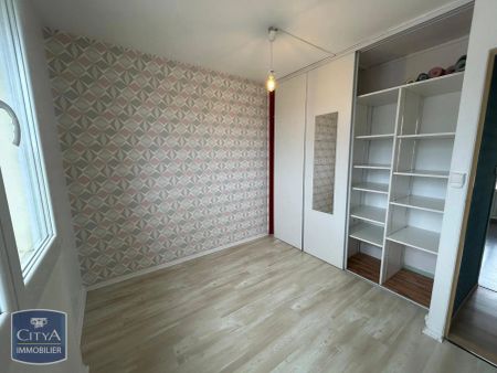 Appartement à louer 4 pièces 66.32m² - Photo 2