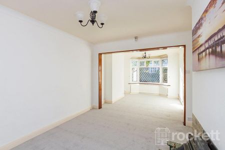 3 bedroom semi-detached house to rent - Photo 4