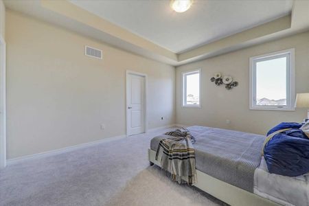 Three bedroom home for rent Whitby - Photo 5