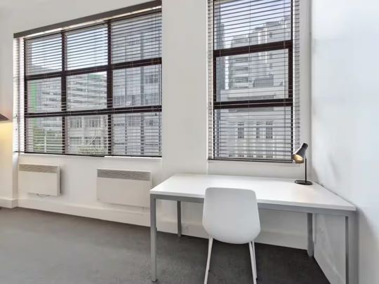 Living With Style - Photo 1