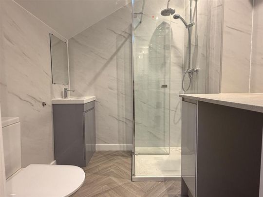 2 bedroom maisonette to rent - Photo 1