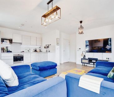 2 bedroom flat to rent - Photo 3