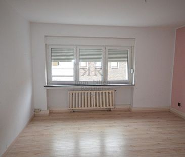 Schöne helle und gut aufgeteilte Wohnung mit Balkon! - Foto 6