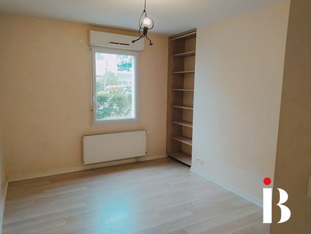 Appartement Nantes 3 pièce(s) 65.97 m2 - Photo 2