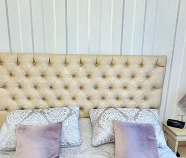 2 bedroom luxury Flat for rent in Nueva Andalucia, Andalusia - Photo 5