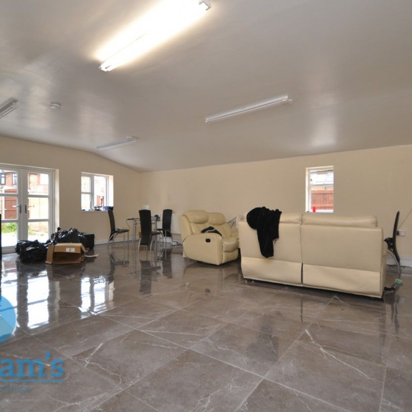 1 bed Shared House for Rent - Photo 1