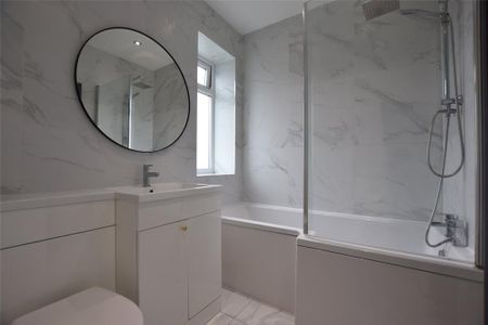 3 bedroom detached house to rent - Photo 5