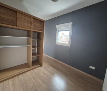 Location Appartement 2 pièces 42m² LILLE 59260 - Photo 2