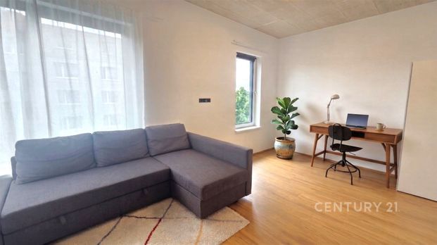 Pronájem bytu 1+kk a garsoniéry 34 m², Pražská 3938, Znojmo - Photo 1
