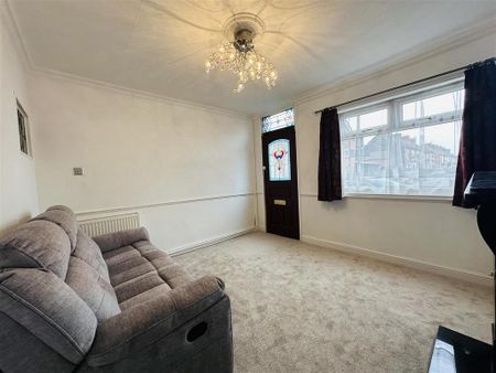 3 bedroom terraced house to rent - Photo 5