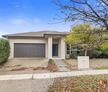 Spacious Family Home - Photo 6