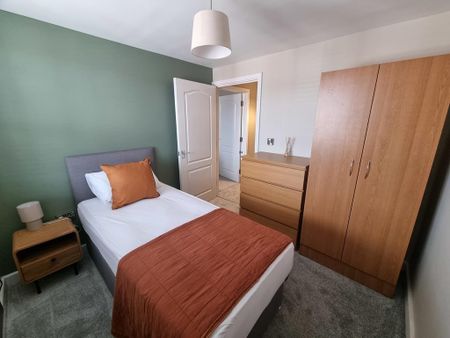 2 bedroom apartment to rent - Photo 4