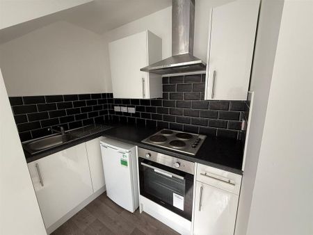 1 bedroom flat to rent - Photo 3