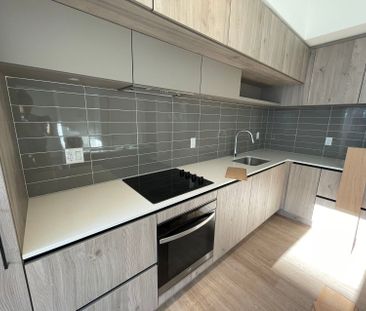 For Lease - 12 David Eyer Road Unit# 1108, Richmond Hill, Ontario - Photo 2