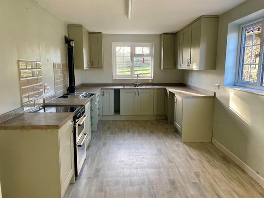 6 bedroom house to rent - Photo 1