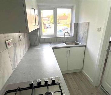 Langtons Meadow, Farnham Common, SL2 - Photo 5