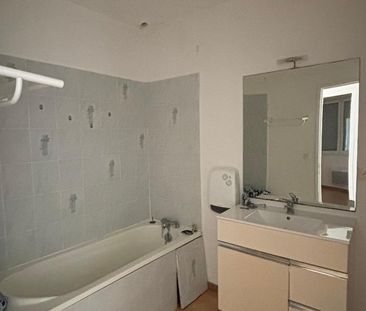 Location Appartement 4 pièces 81m² COUX 07000 - Photo 4